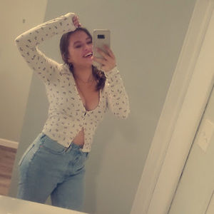 Meet your Posher, Aleicia